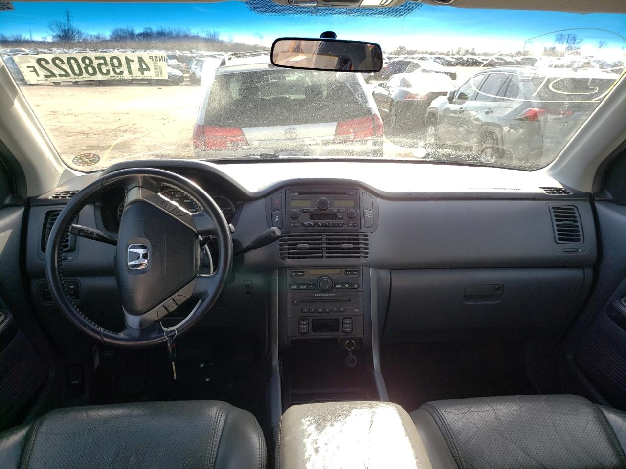 Photo 9 from auction – 2005 HONDA PILOT EXL with VIN 5FNYF18515B024999