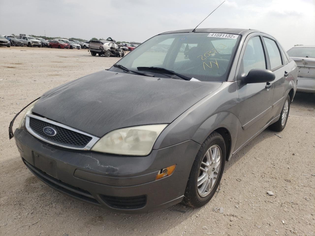 Photo 2 from auction – 2006 FORD FOCUS ZX4 with VIN 1FAFP34N16W130331