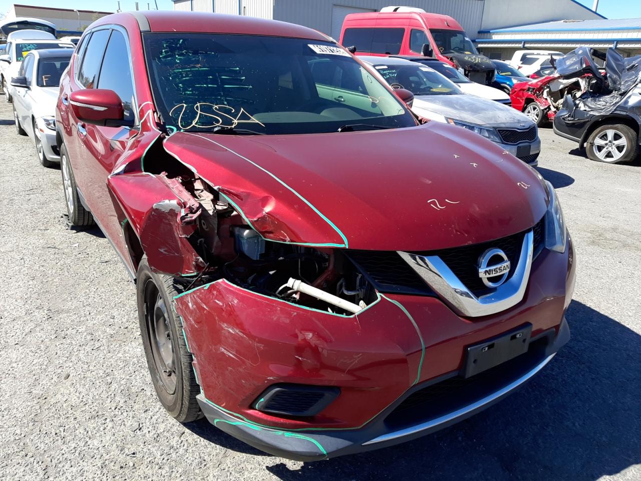 NISSAN ROGUE S 2015 with VIN 5N1AT2MT0FC841363 - Photo from auction