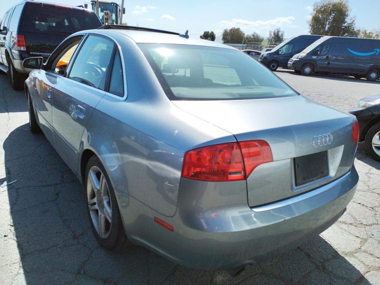 Photo 3 from auction – 2007 AUDI A4 with VIN WAUAF78E17A039905