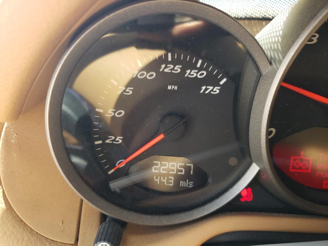 Photo 8 from auction – 2006 PORSCHE BOXSTER with VIN WP0CA29886U711462