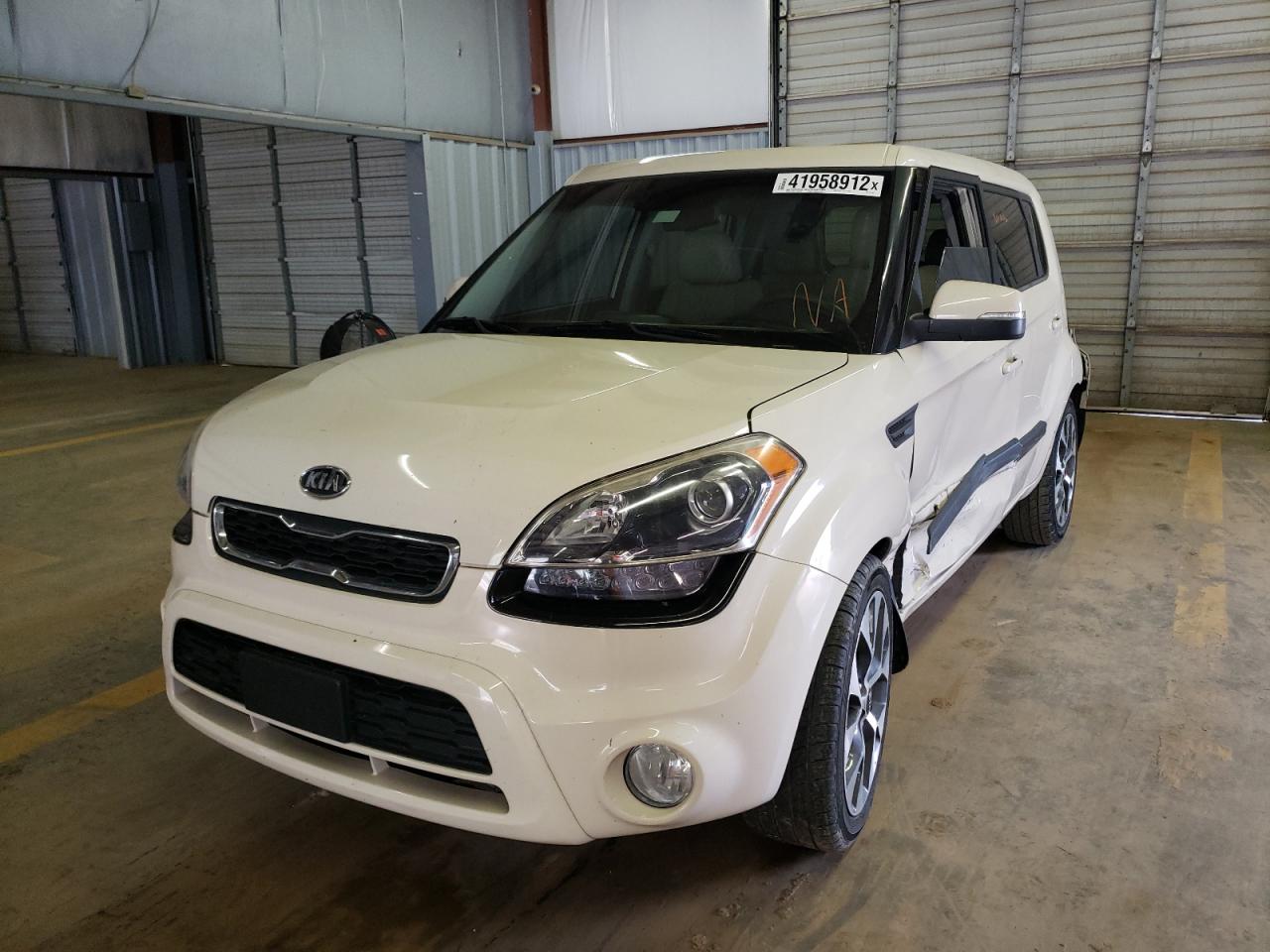 Photo 2 from auction – 2012 KIA SOUL + with VIN KNDJT2A63C7371157