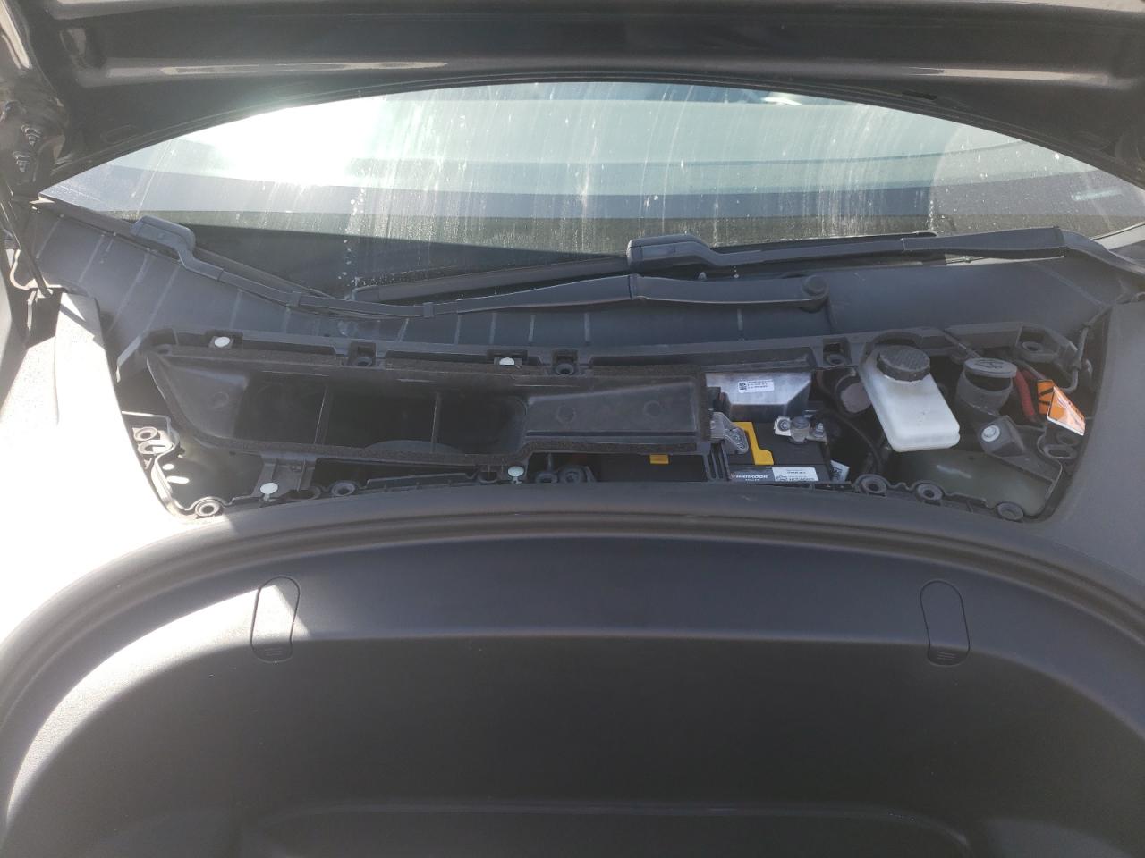 Photo 7 from auction – 2018 TESLA MODEL 3 with VIN 5YJ3E1EB6JF185267