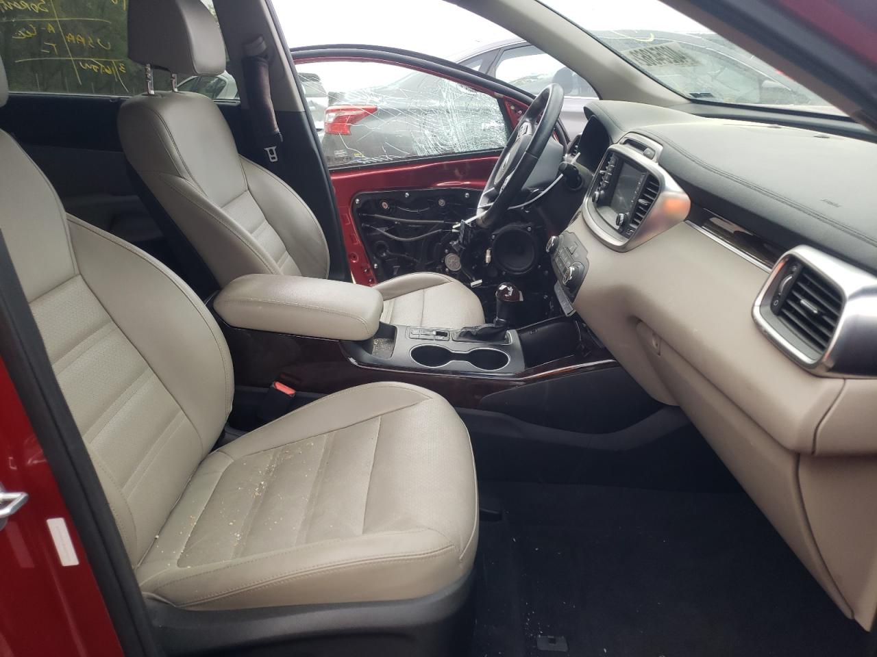 Photo 5 from auction – 2017 KIA SORENTO EX with VIN 5XYPH4A10HG294205