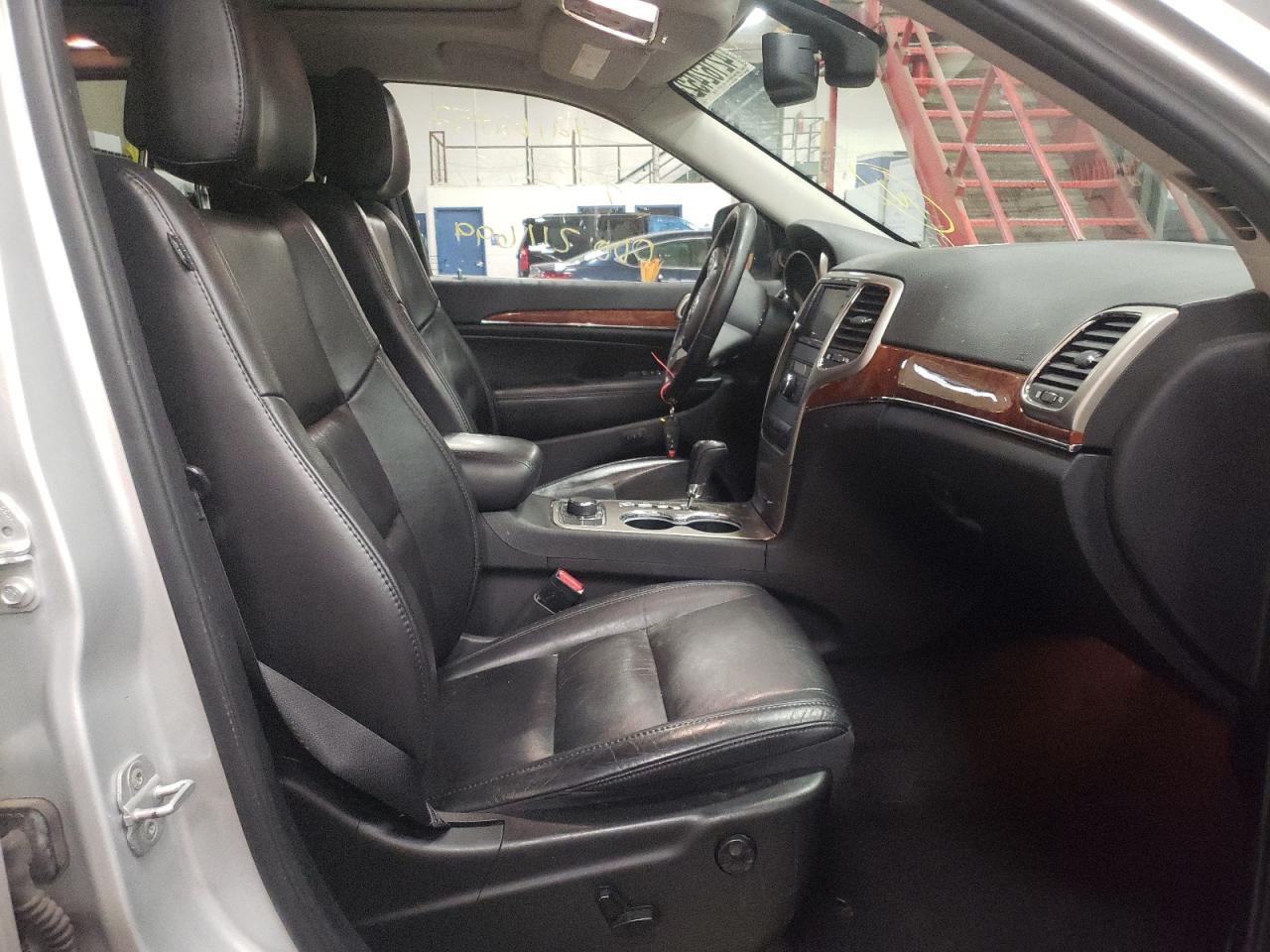 Photo 5 from auction – 2011 JEEP GRAND CHER with VIN 1J4RR5GG2BC619496
