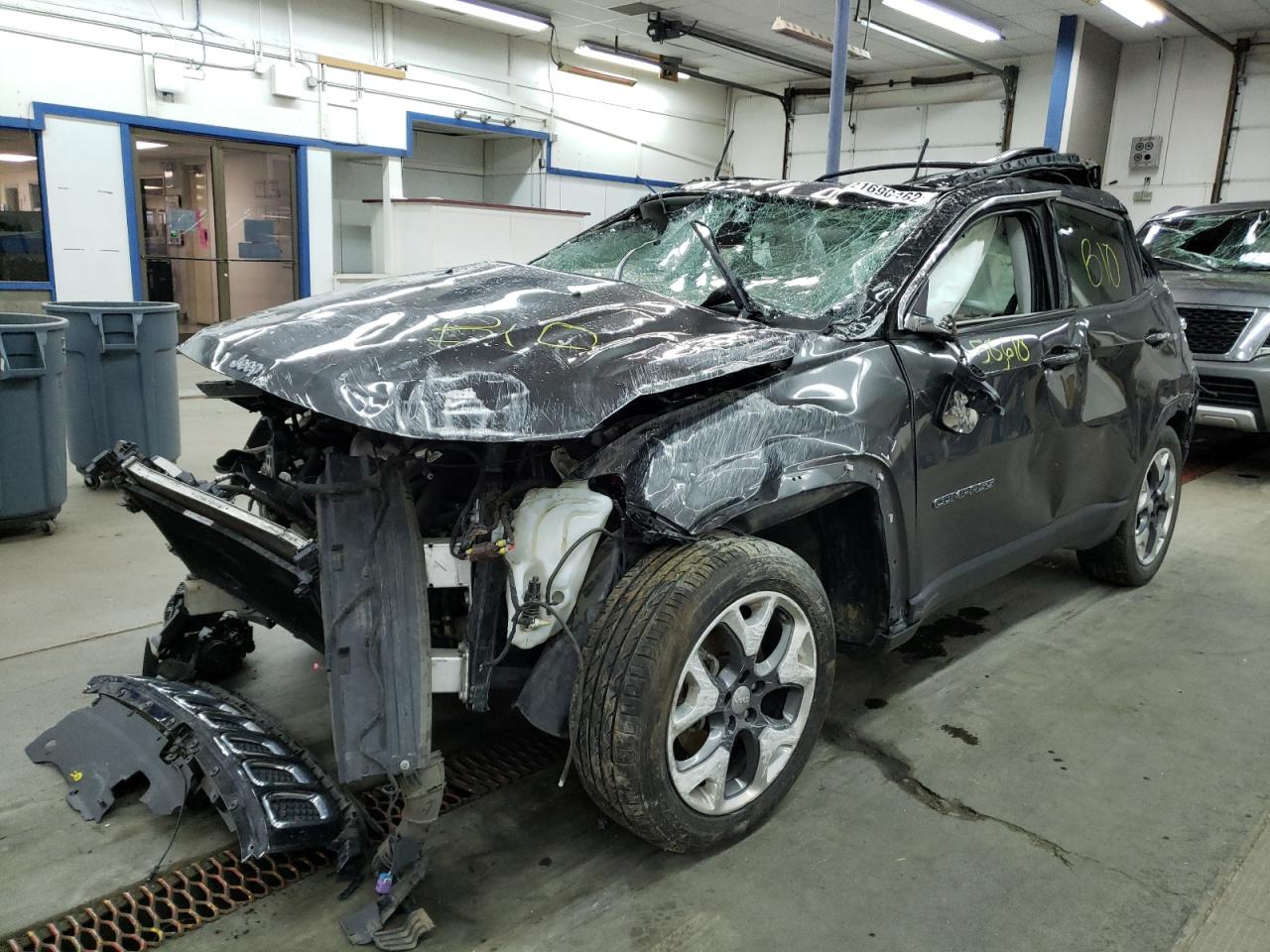 Photo 2 from auction – 2018 JEEP COMPASS LI with VIN 3C4NJCCB9JT123575
