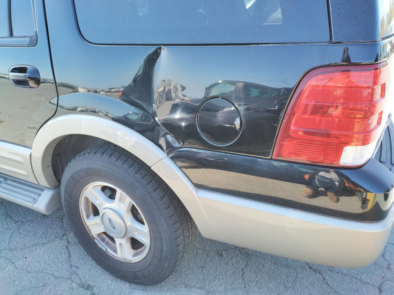 Zdjęcie 9 z aukcji – 2005 FORD EXPEDITION z VIN 1FMFU18535LA97393