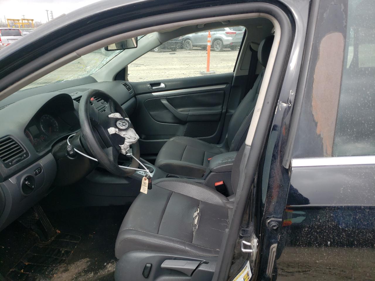 Photo 5 from auction – 2007 VOLKSWAGEN JETTA WOLF with VIN 3VWEF71K47M129361