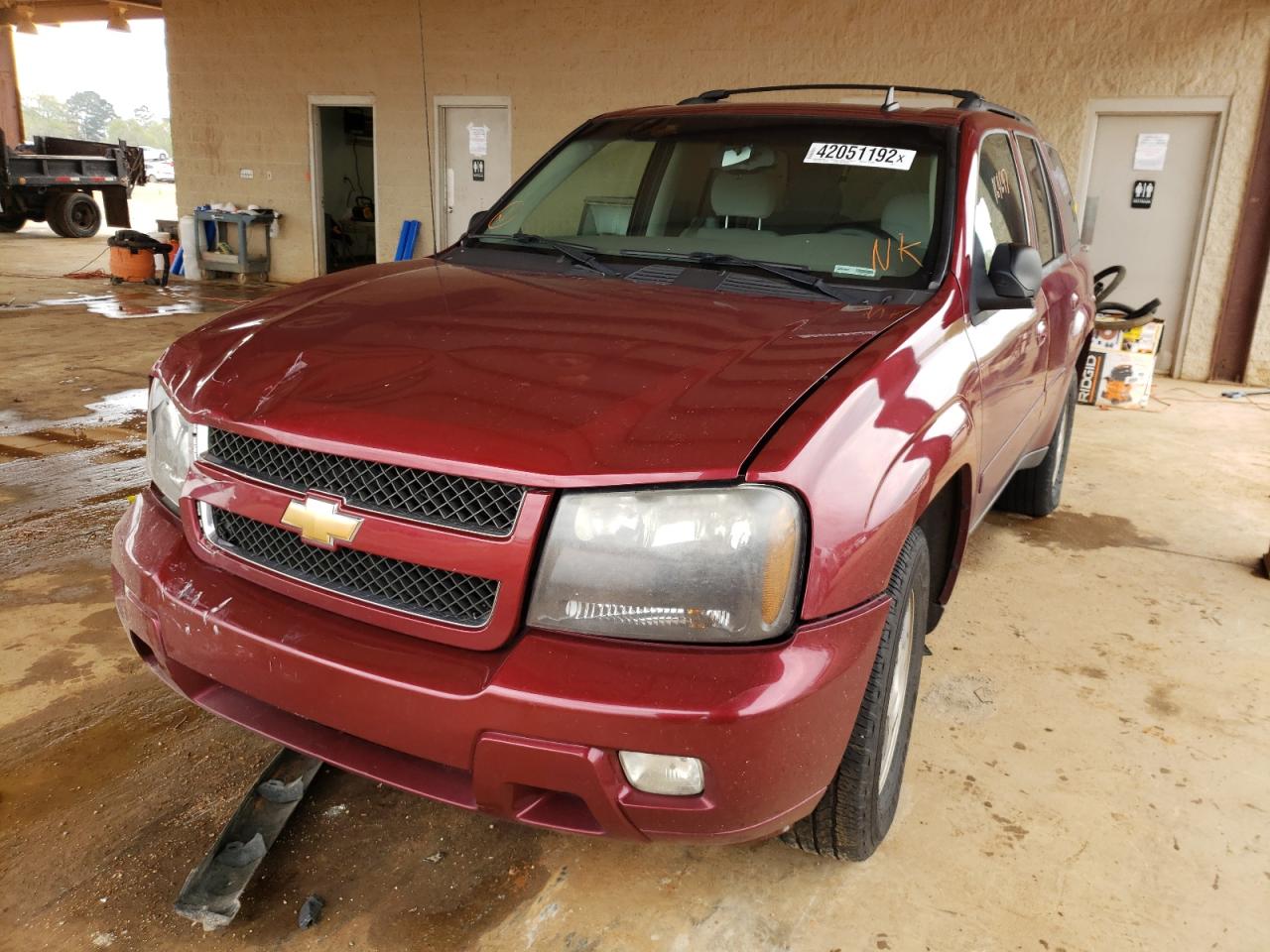 Photo 2 from auction – 2008 CHEVROLET TRAIL BLAZ with VIN 1GNDS13S282221928