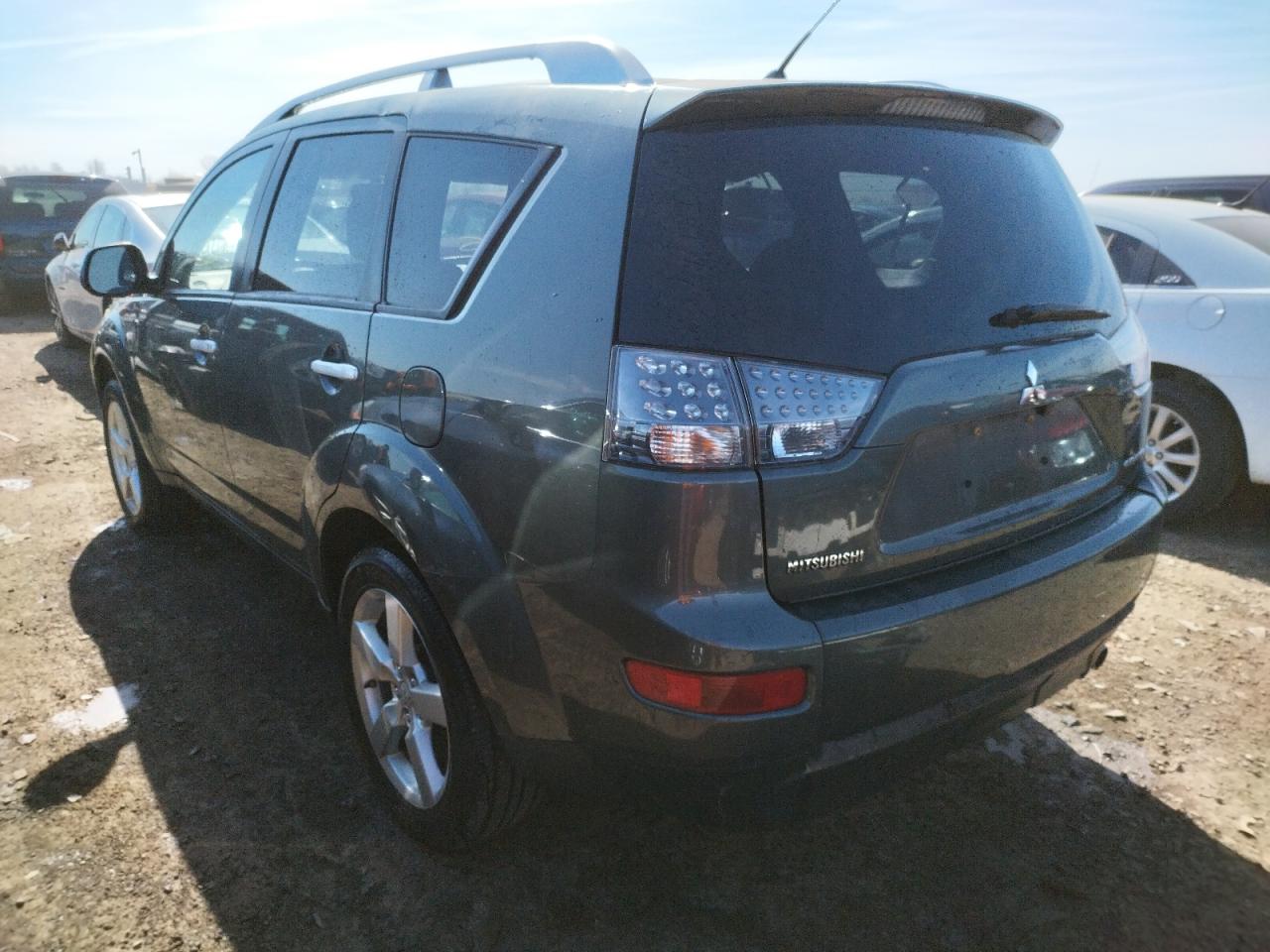 Photo 3 from auction – 2008 MITSUBISHI OUTLANDER with VIN JA4MT41X08Z015417
