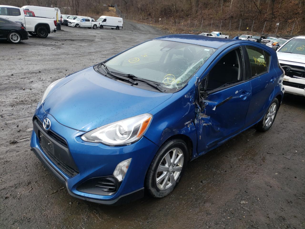 Photo 2 from auction – 2017 TOYOTA PRIUS C with VIN JTDKDTB37H1595103