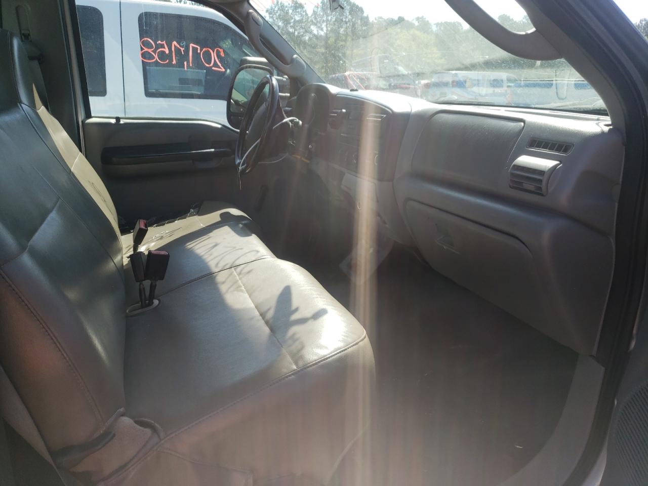 Photo 5 from auction – 2005 FORD F250 SUPER with VIN 1FTNF20505ED09392