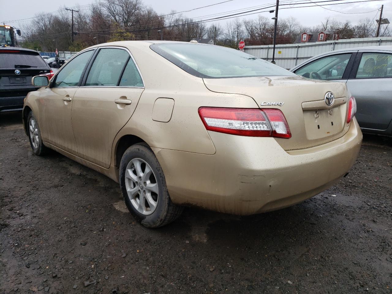 Photo 3 from auction – 2011 TOYOTA CAMRY BASE with VIN 4T1BF3EK8BU173372