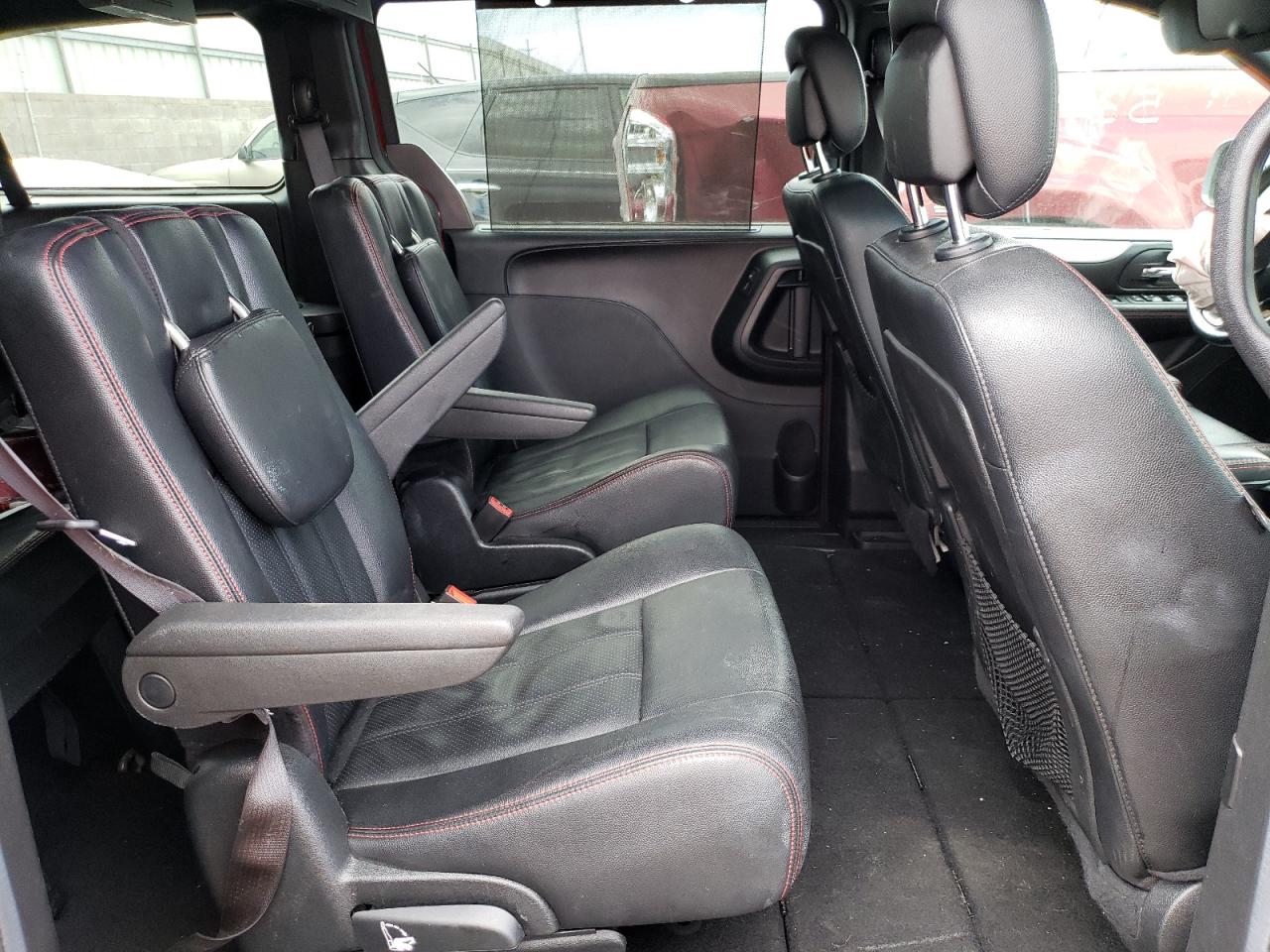 Photo 6 from auction – 2019 DODGE GRAND CARA with VIN 2C4RDGEG5KR769077