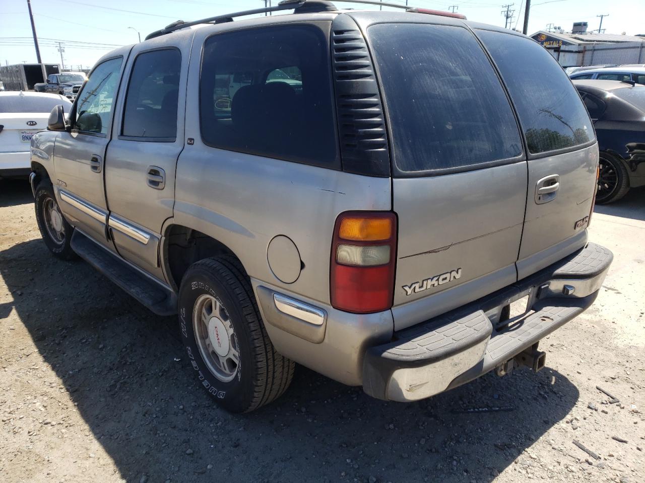 Photo 3 from auction – 2000 GMC YUKON with VIN 1GKEC13T7YJ195341