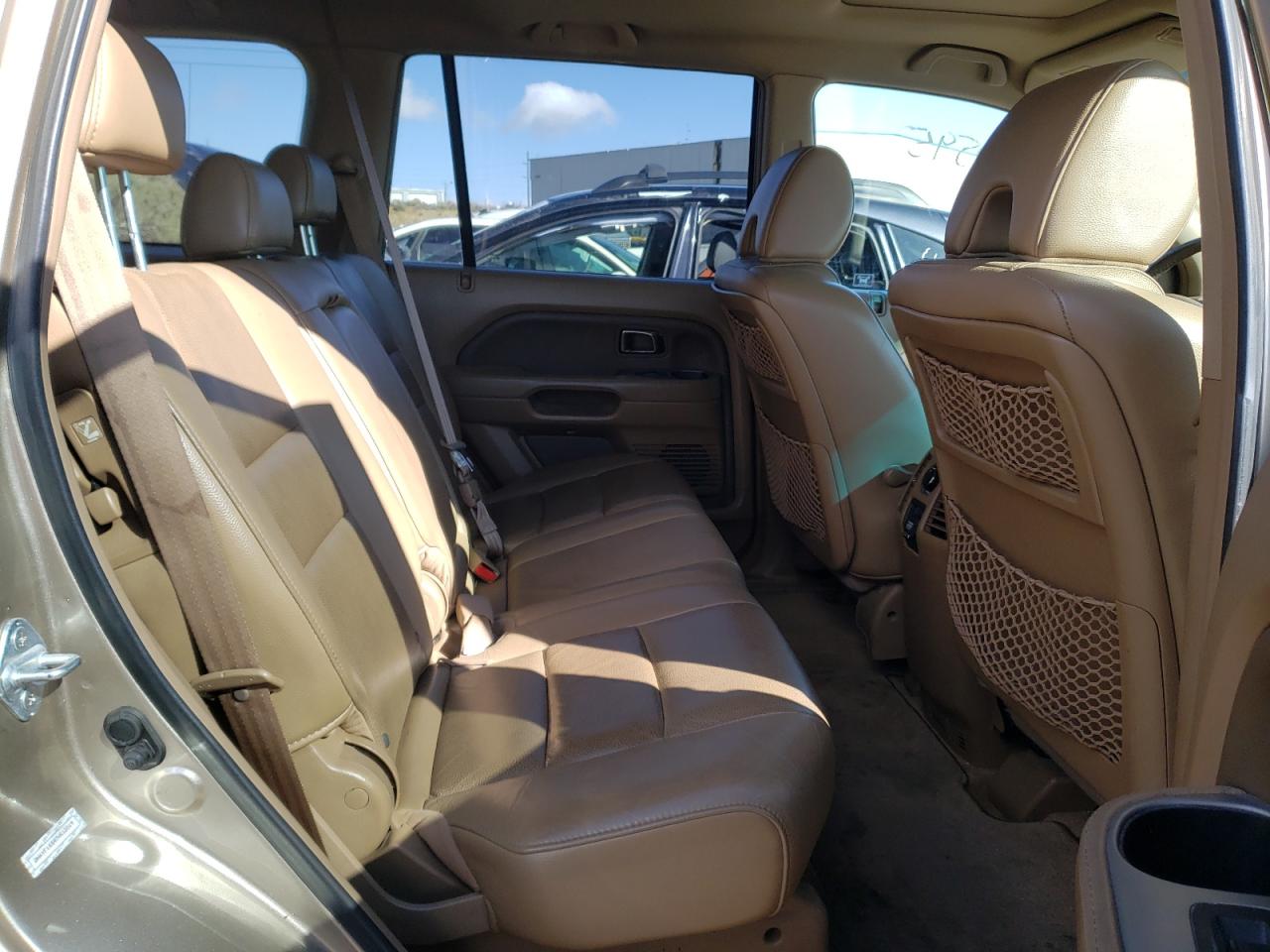 Photo 6 from auction – 2007 HONDA PILOT EXL with VIN 2HKYF18597H512019