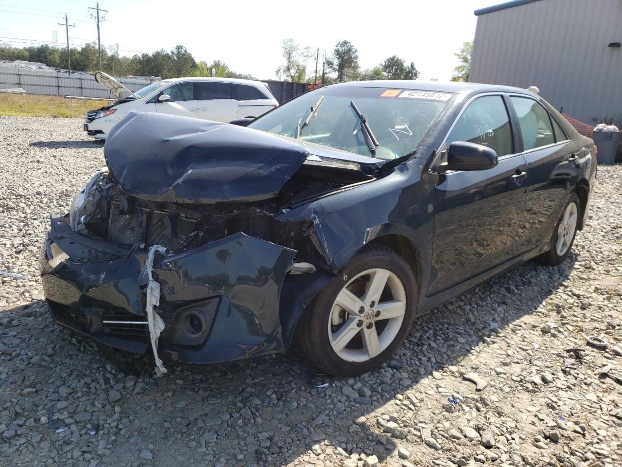 Photo 2 from auction – 2013 TOYOTA CAMRY L with VIN 4T1BF1FK6DU249595