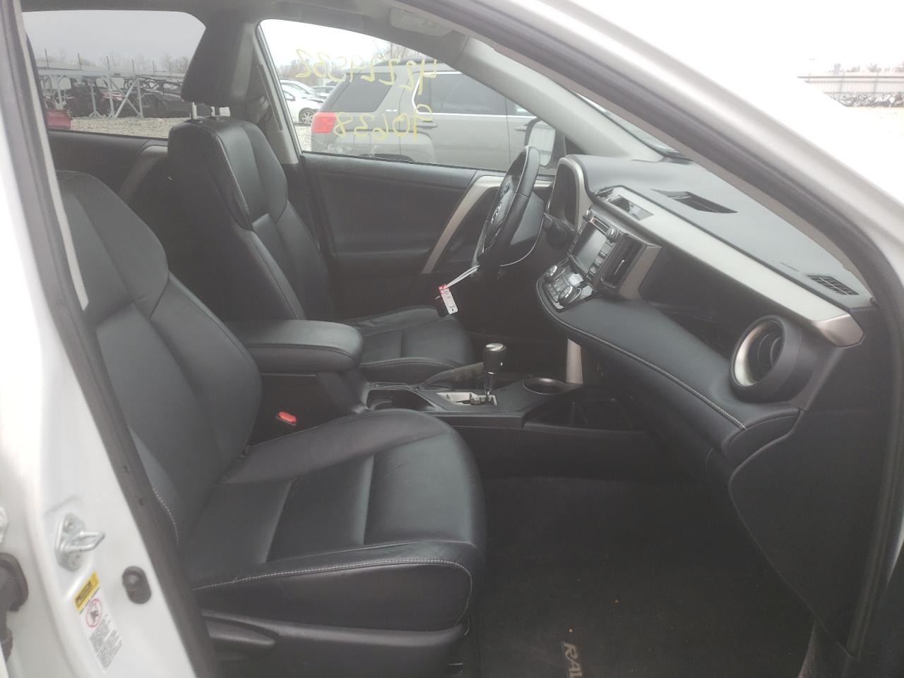 Photo 5 from auction – 2014 TOYOTA RAV4 LIMIT with VIN 2T3DFREV7EW205441