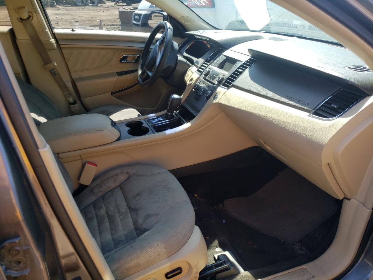 Photo 5 from auction – 2013 FORD TAURUS SE with VIN 1FAHP2D95DG146321