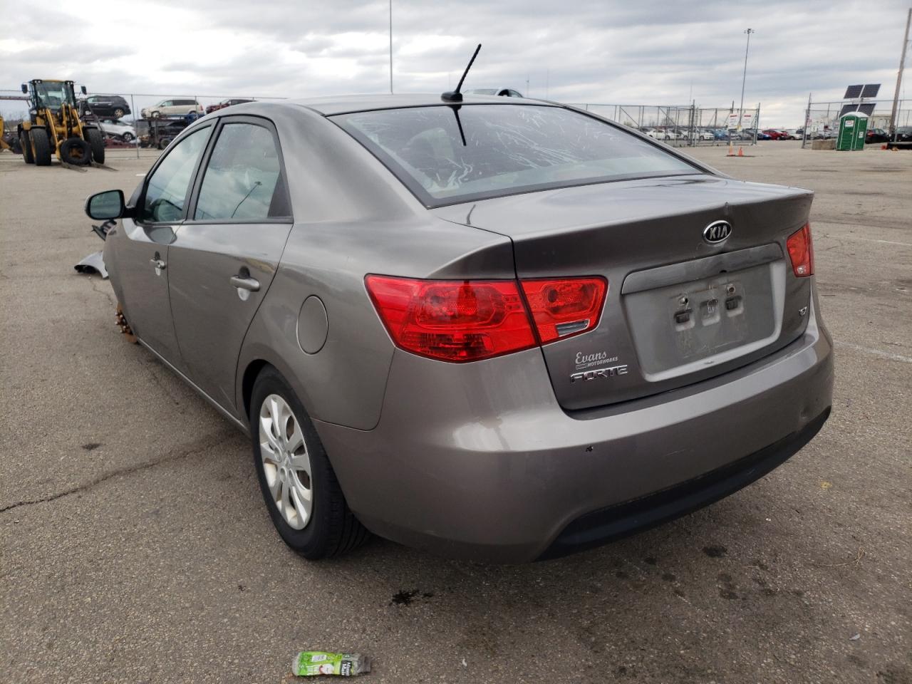 Photo 3 from auction – 2013 KIA FORTE EX with VIN KNAFU4A20D5648031