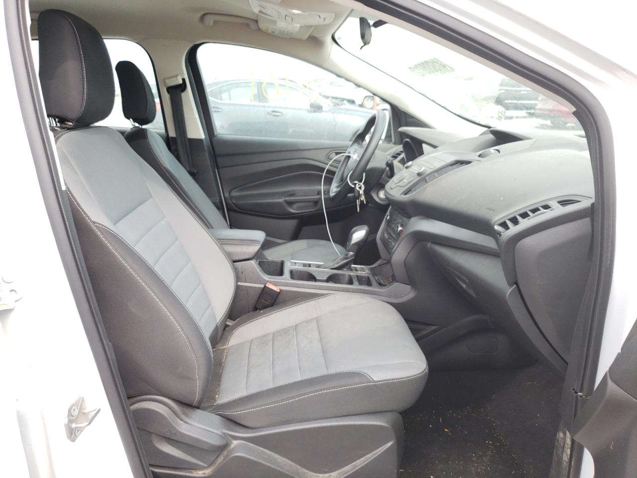 Photo 5 from auction – 2019 FORD ESCAPE S with VIN 1FMCU0F78KUC27966