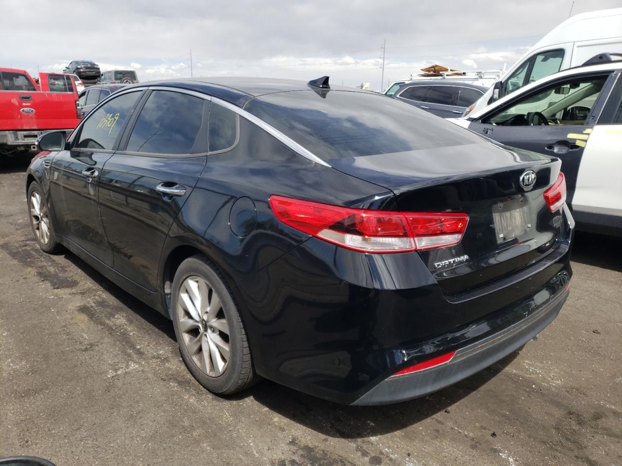 Photo 3 from auction – 2016 KIA OPTIMA LX with VIN 5XXGT4L34GG008095