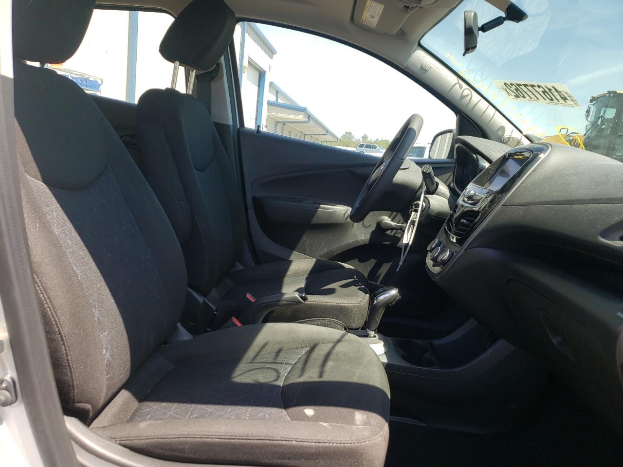 Photo 5 from auction – 2020 CHEVROLET SPARK LS with VIN KL8CB6SA7LC400486