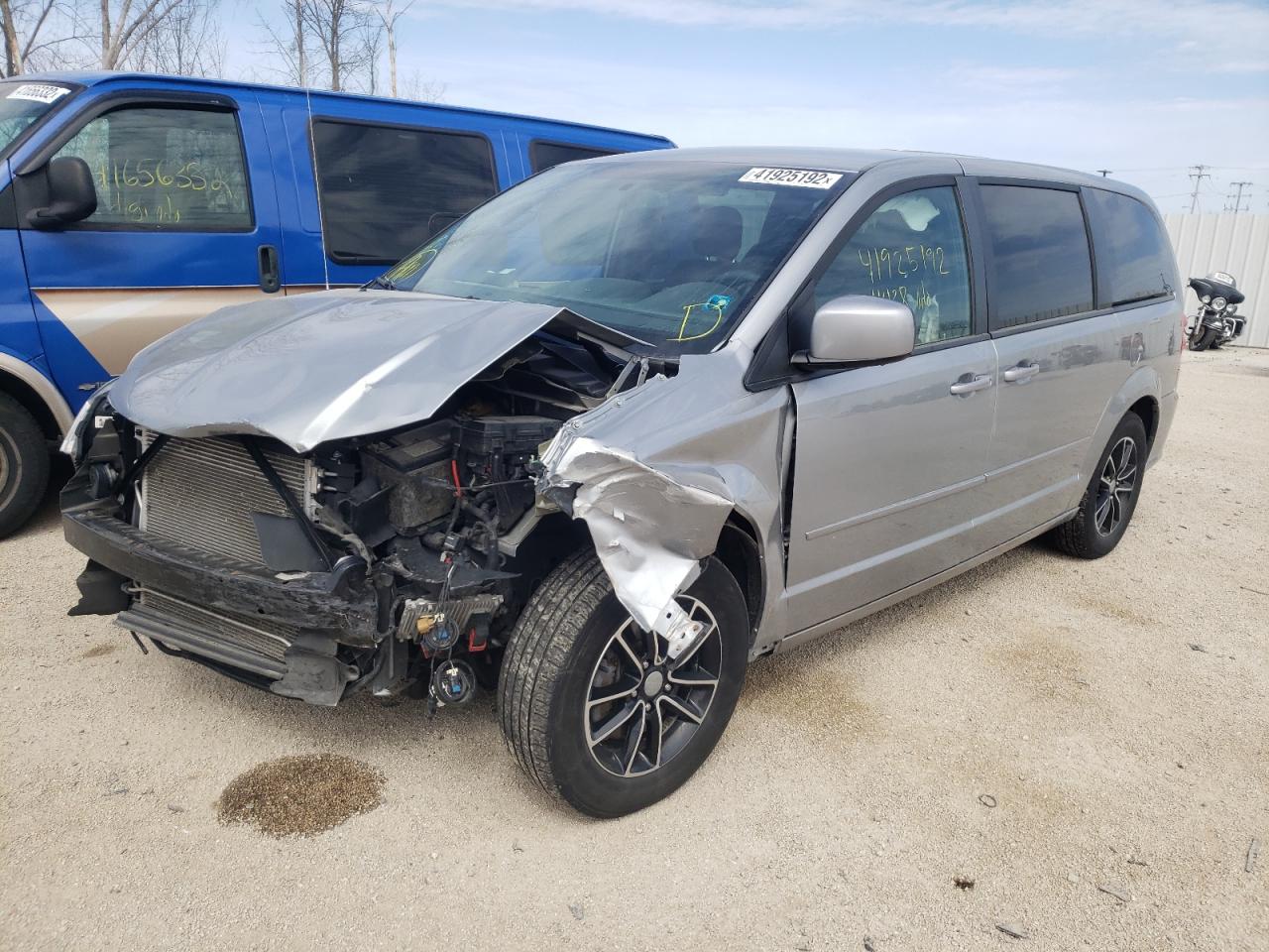 Photo 2 from auction – 2017 DODGE GRAND CARA with VIN 2C4RDGBG7HR856900