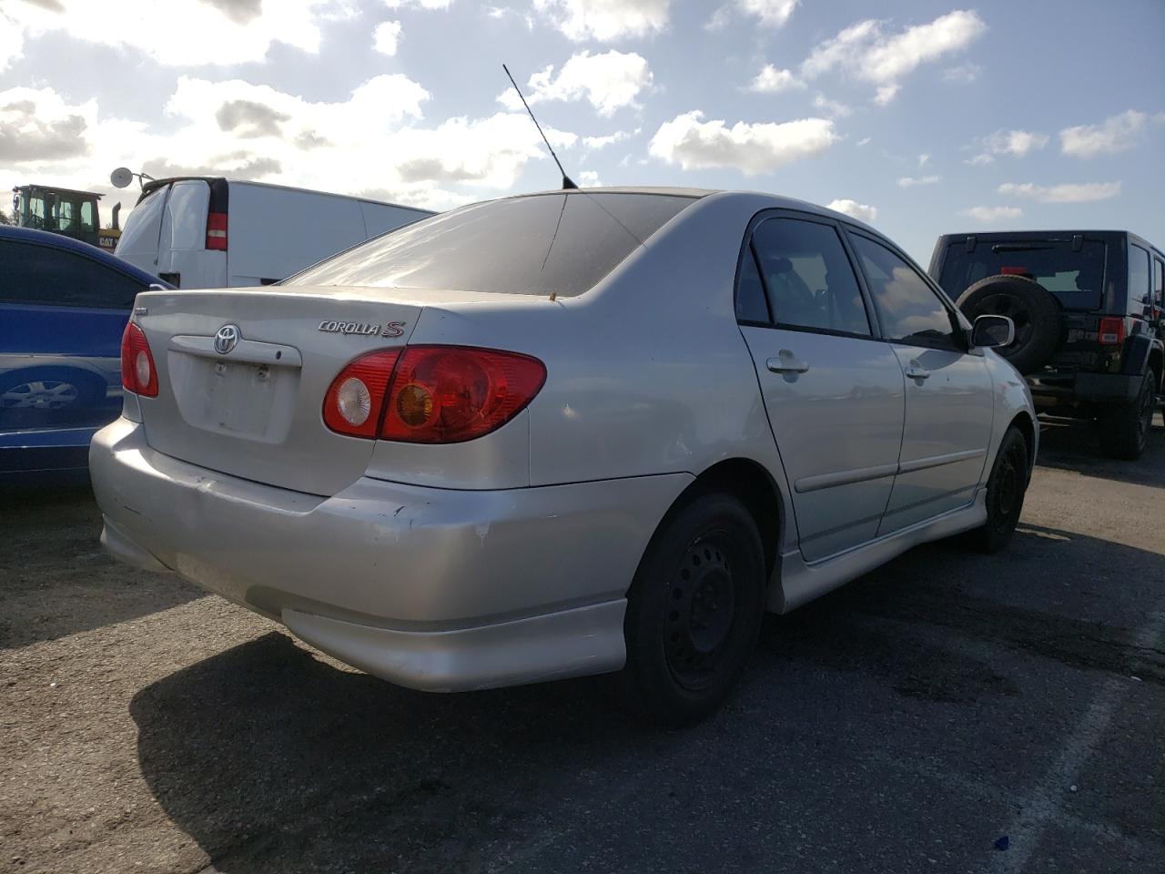 Photo 4 from auction – 2004 TOYOTA UK with VIN 1NXBR32E54Z224979