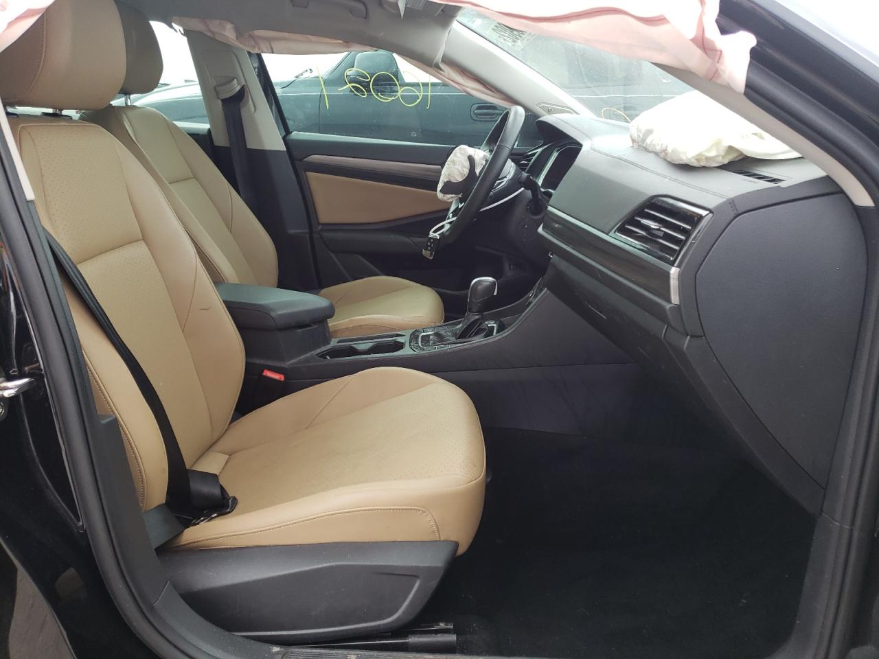 Photo 5 from auction – 2020 VOLKSWAGEN JETTA SEL with VIN 3VWEB7BU3LM013879