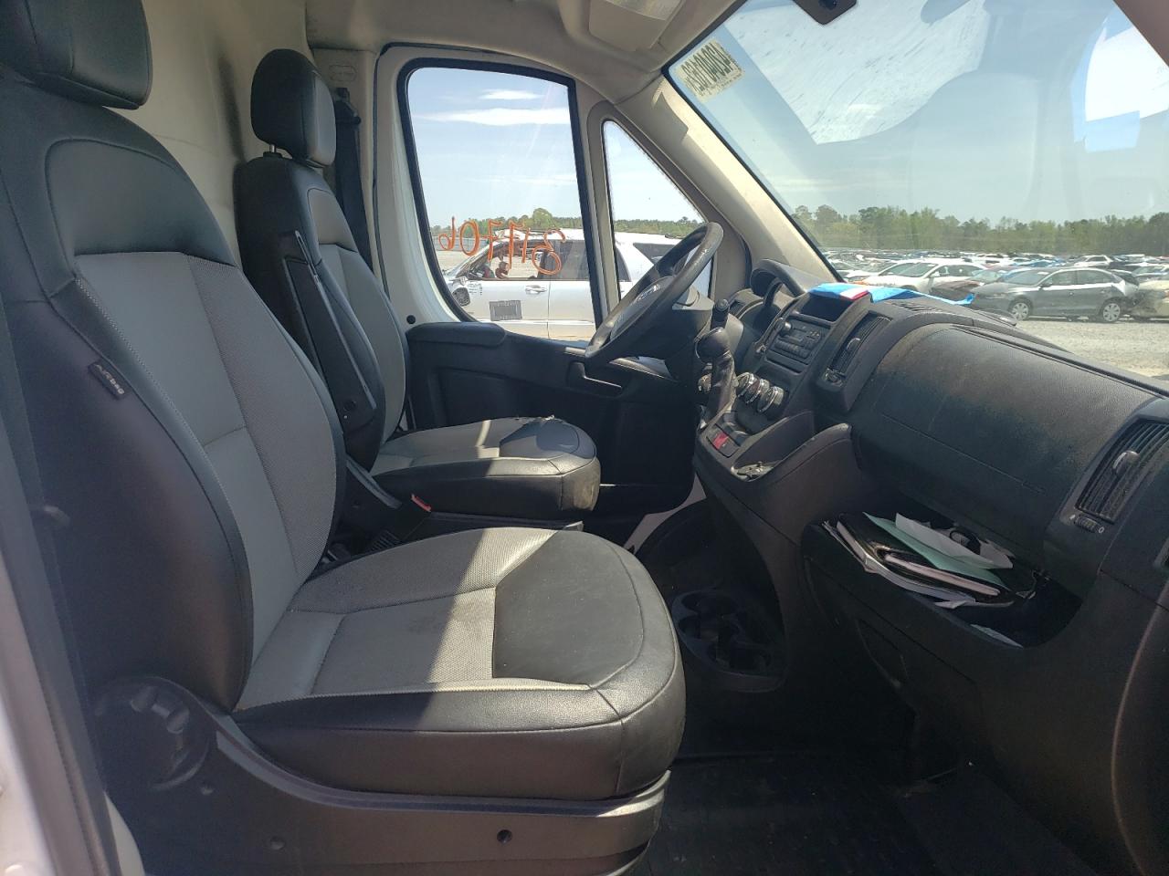 Photo 5 from auction – 2016 RAM PROMASTER with VIN 3C6TRVAG2GE106700
