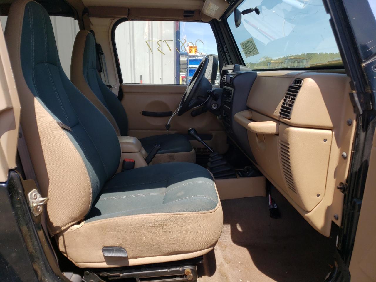Photo 5 from auction – 2000 JEEP WRANGLER / with VIN 1J4FA59S0YP701742