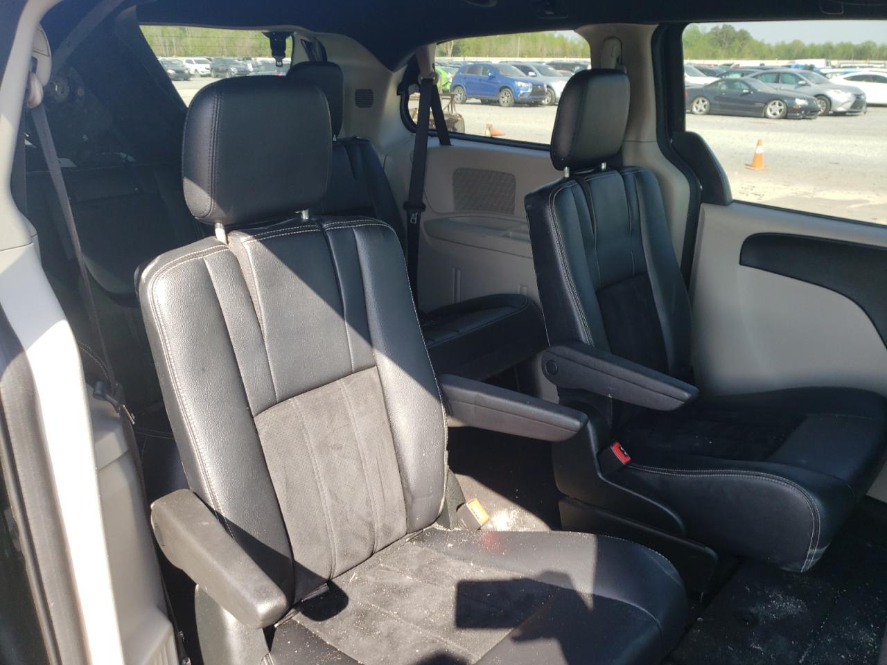 Photo 6 from auction – 2018 DODGE GRAND CARA with VIN 2C4RDGCG2JR307318