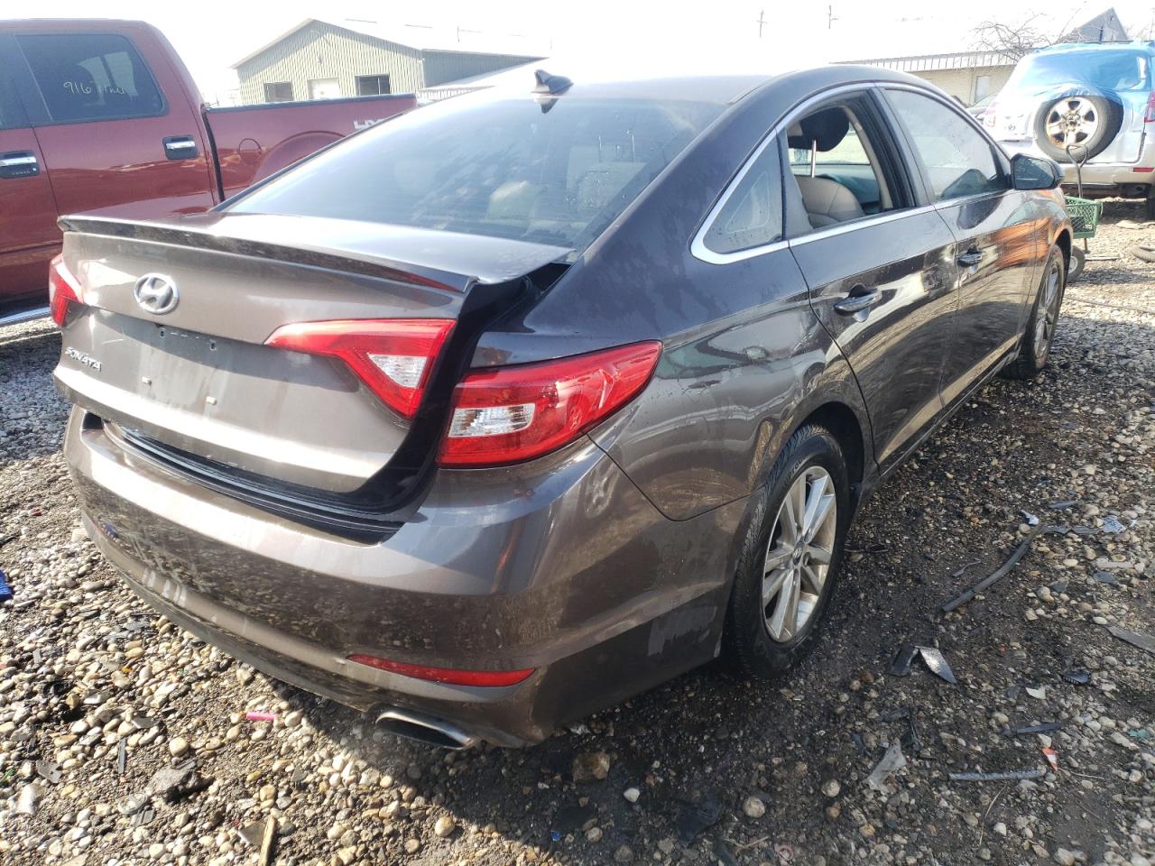 Photo 4 from auction – 2015 HYUNDAI SONATA SE with VIN 5NPE24AF3FH190334