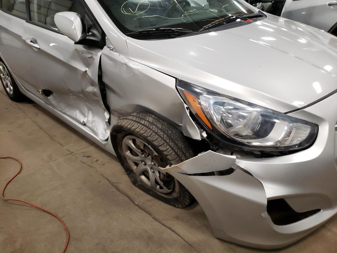 Photo 9 from auction – 2014 HYUNDAI ACCENT GLS with VIN KMHCT4AE9EU671152