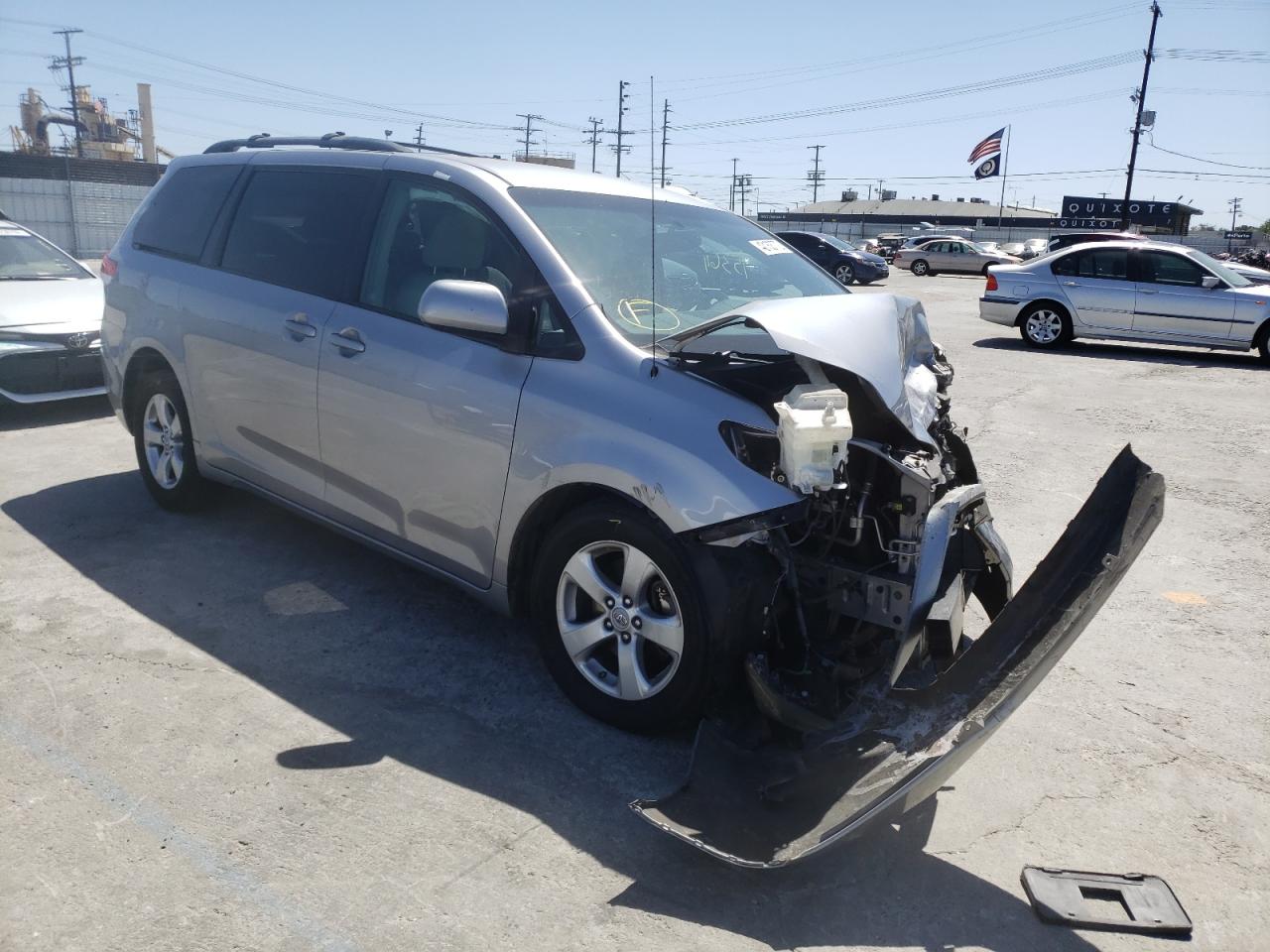 Photo 1 from auction – 2011 TOYOTA SIENNA LE with VIN 5TDKK3DC1BS037065