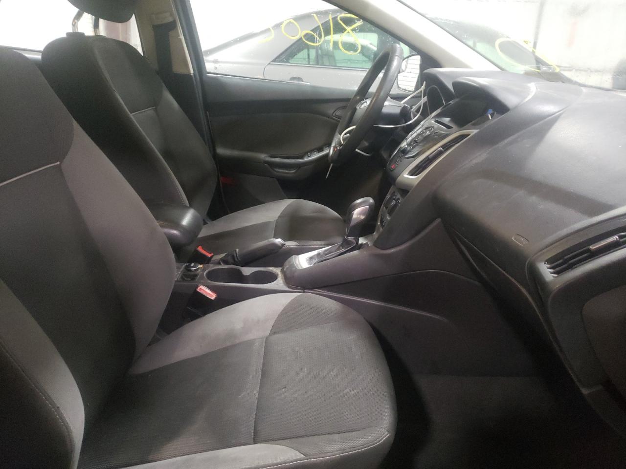 Photo 5 from auction – 2012 FORD FOCUS SE with VIN 1FAHP3F29CL293656
