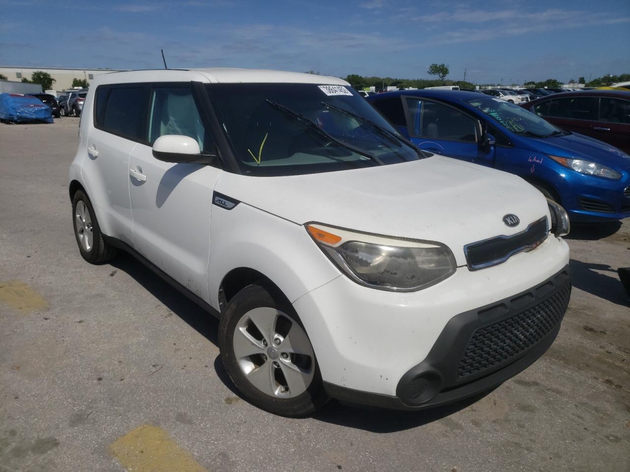 KIA SOUL 2015 with VIN KNDJN2A20F7126036 - Photo from auction