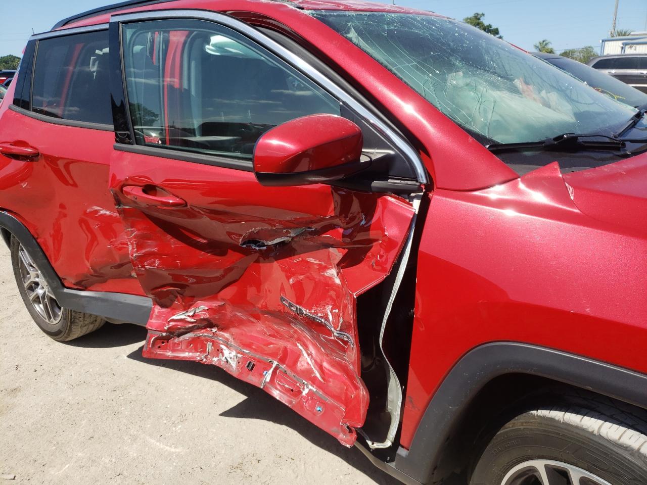 Photo 9 from auction – 2020 JEEP COMPASS LA with VIN 3C4NJCBB0LT154797