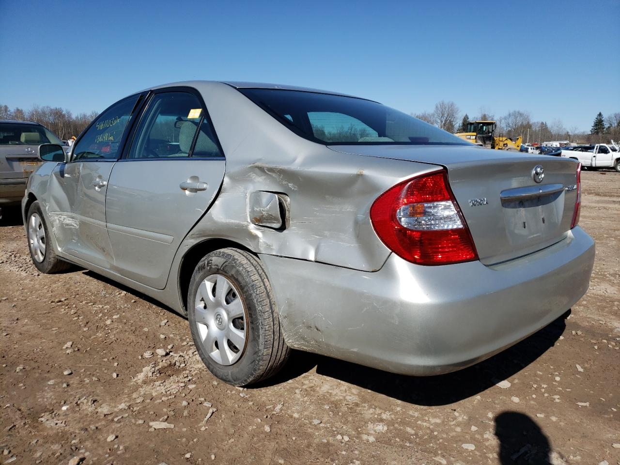 Photo 3 from auction – 2003 TOYOTA CAMRY LE with VIN 4T1BE32K13U738022