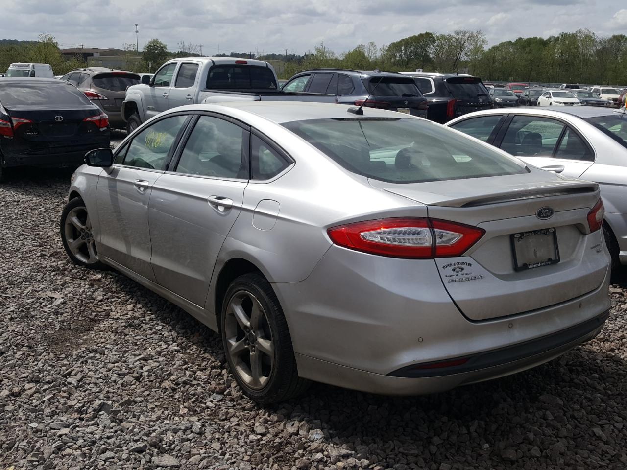 Photo 3 from auction – 2016 FORD FUSION SE with VIN 3FA6P0H73GR301305