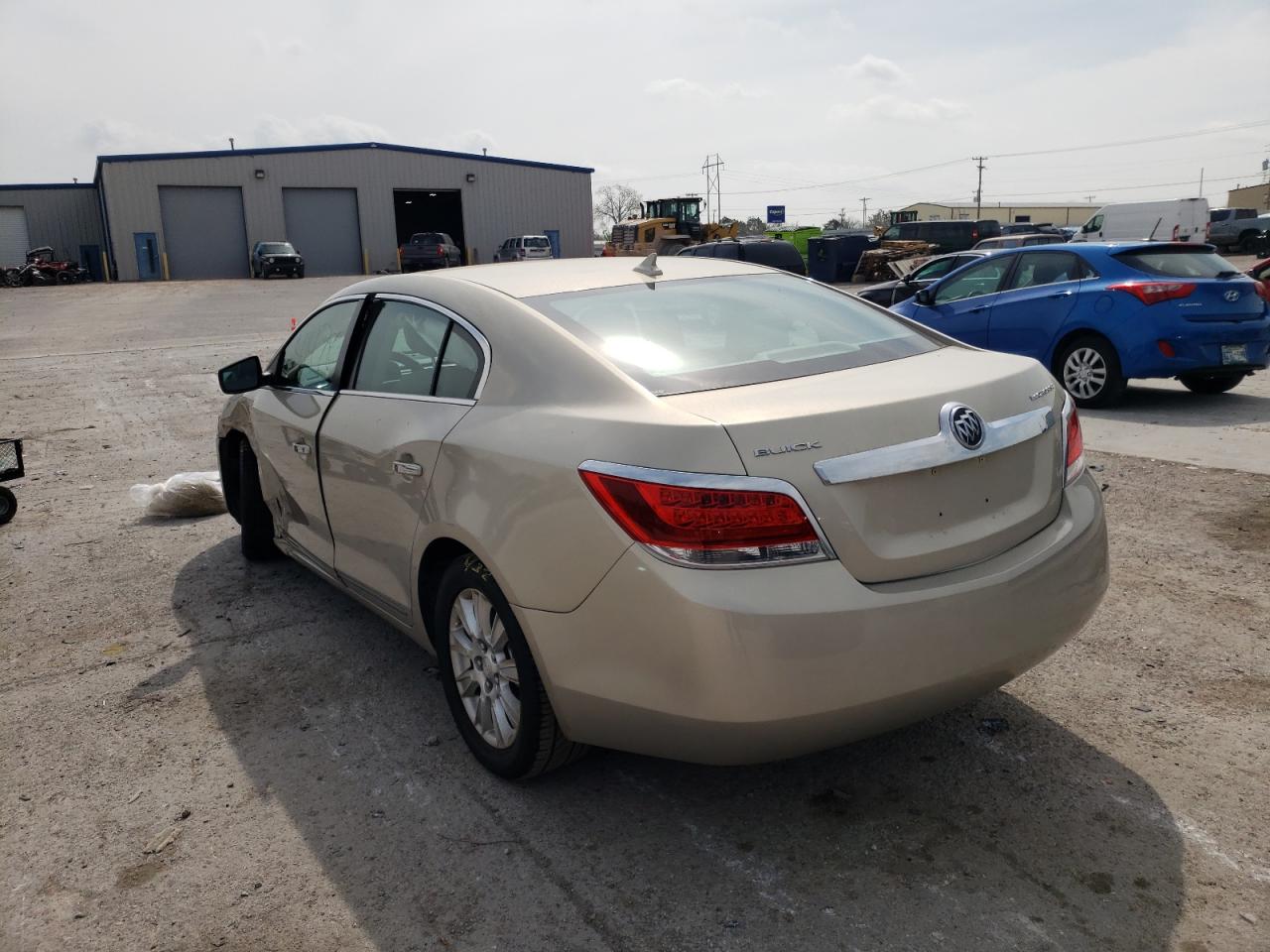 Photo 3 from auction – 2011 BUICK LACROSSE C with VIN 1G4GA5GD4BF324808