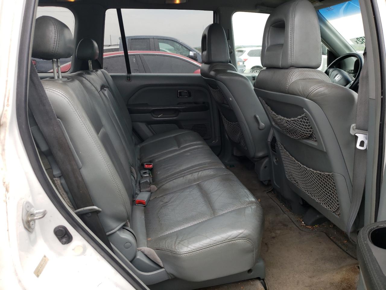 Photo 6 from auction – 2004 HONDA PILOT EXL with VIN 2HKYF18604H621635