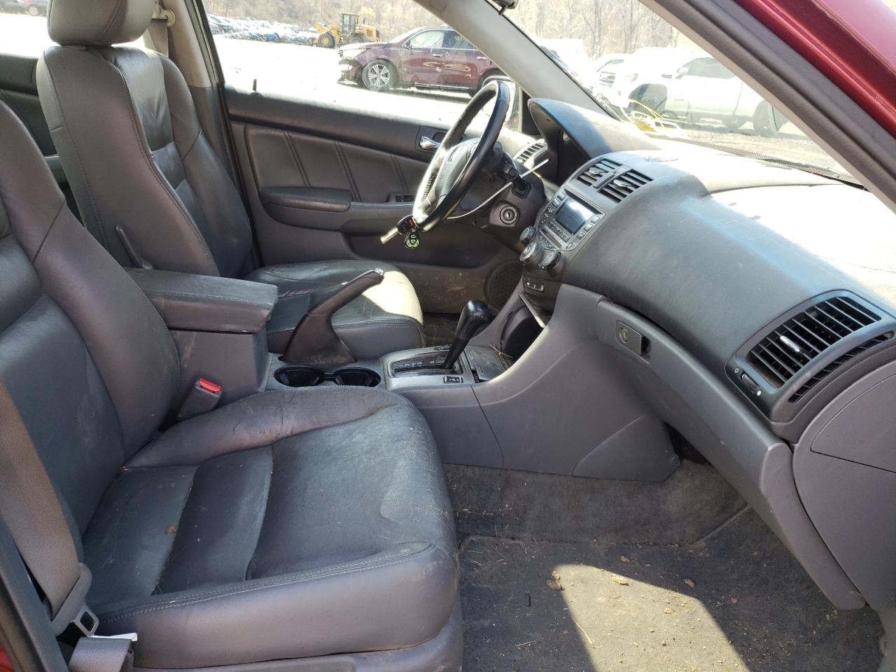 Photo 5 from auction – 2005 HONDA ACCORD EX with VIN 1HGCM66565A044398