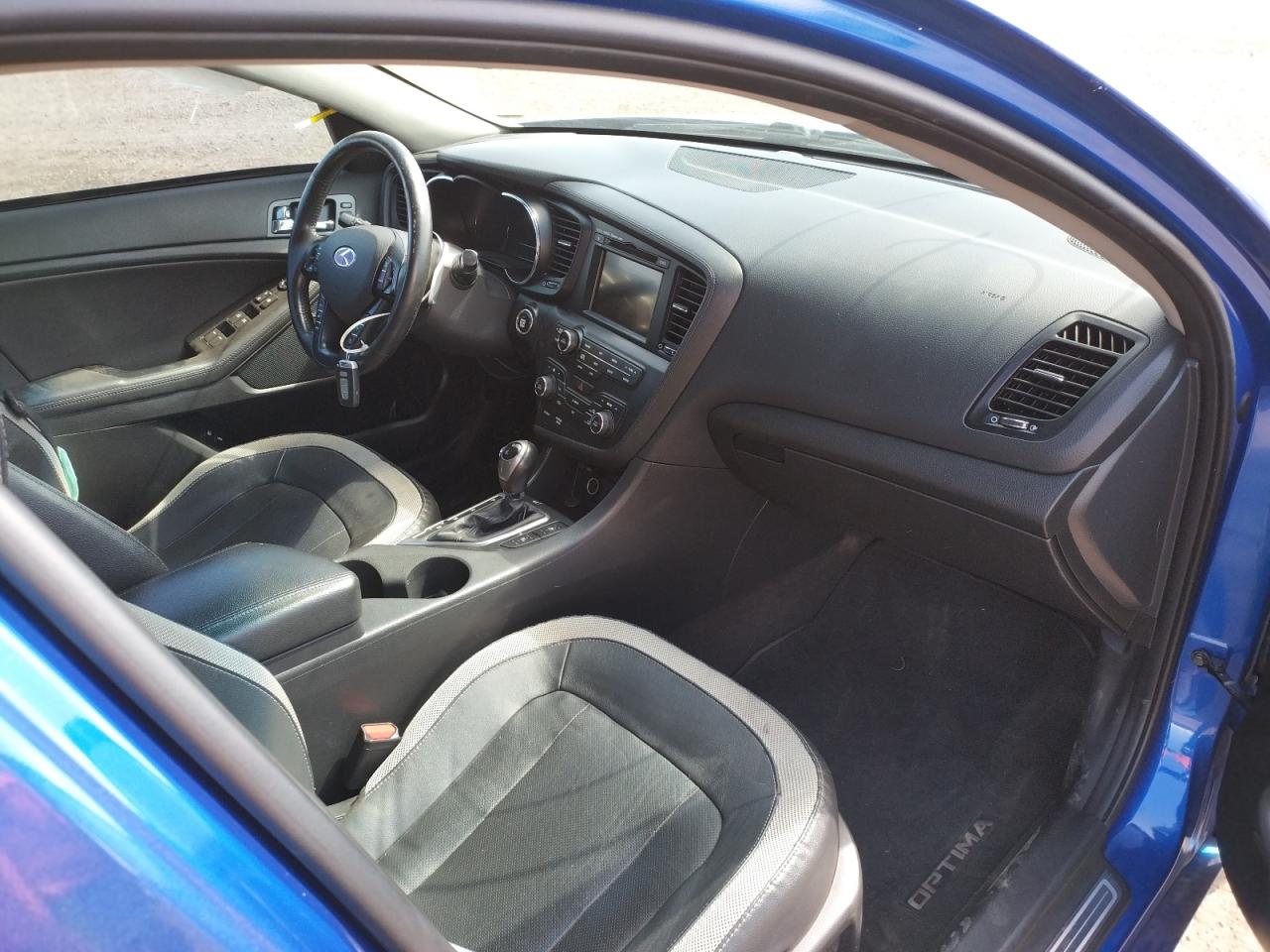 Photo 5 from auction – 2011 KIA OPTIMA SX with VIN KNAGR4A64B5135127