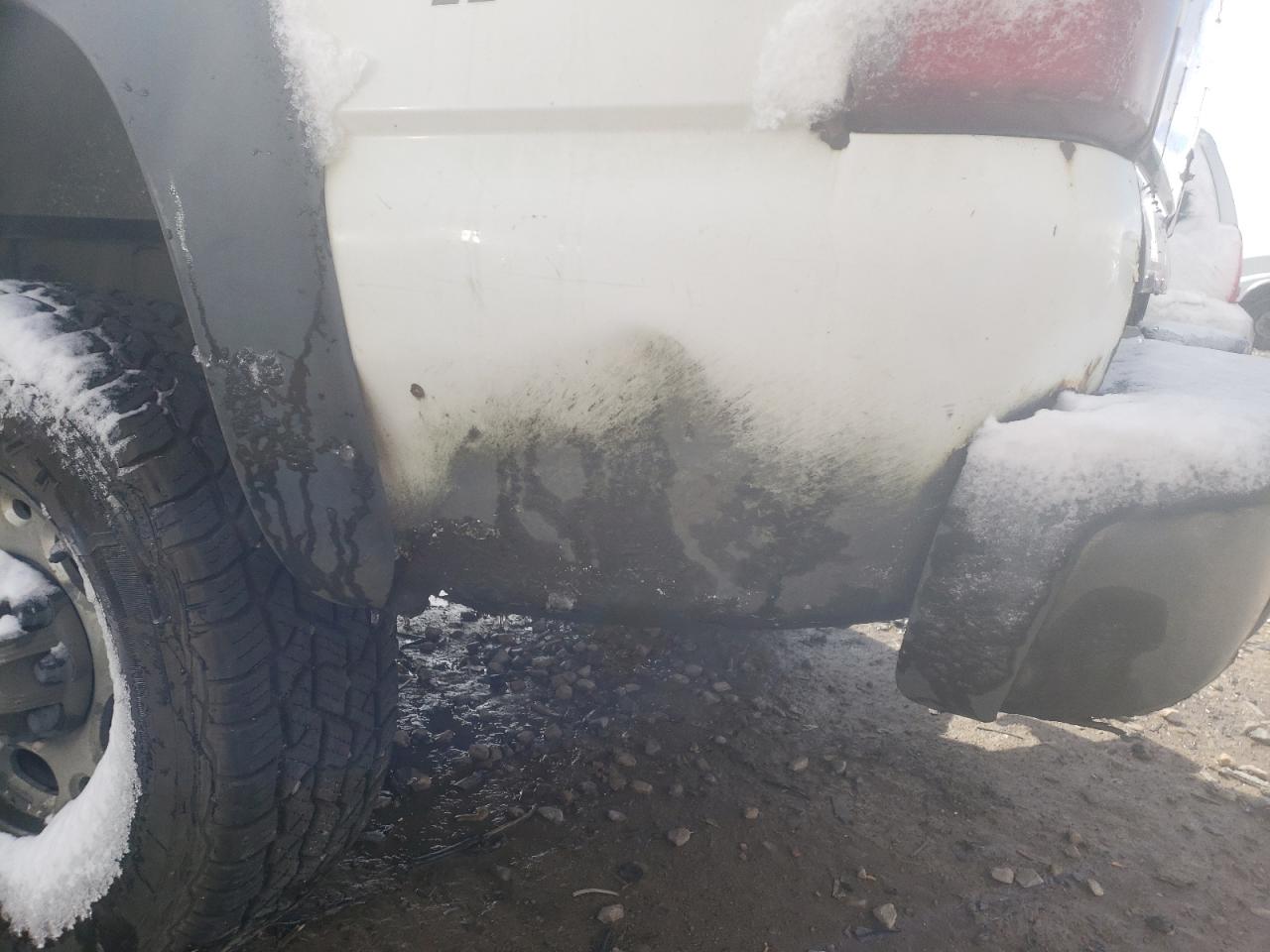 Photo 9 from auction – 2002 CHEVROLET SILVERADO with VIN 1GCHK29UX2E120151