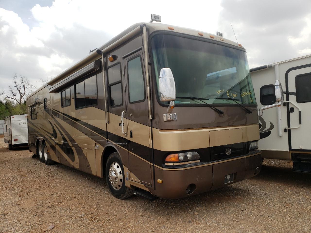 MONA DYNASTY 2003 with VIN 1RF13551631021131 - Photo from auction