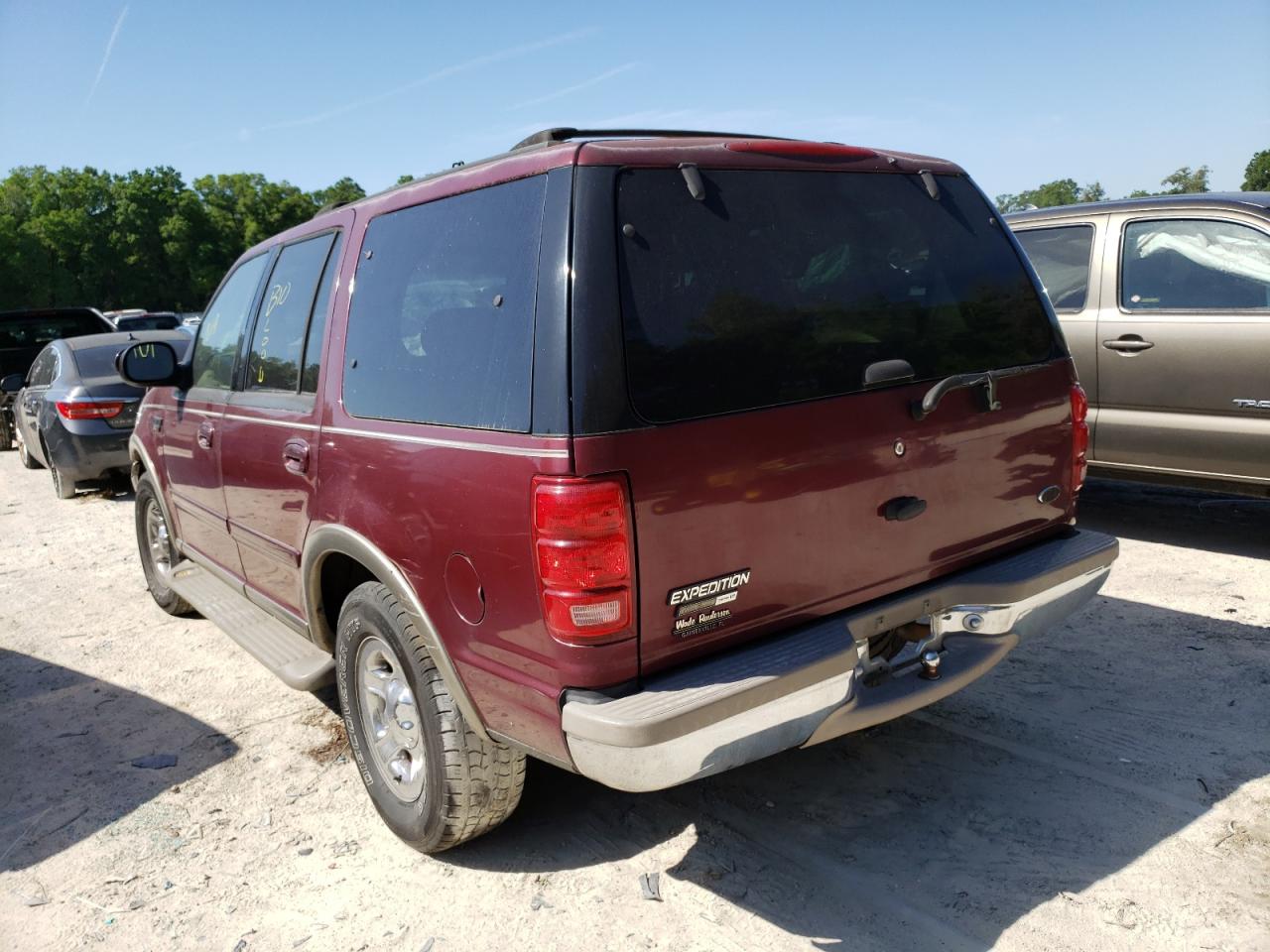 Photo 3 from auction – 2001 FORD EXPEDITION with VIN 1FMRU17W01LB84508