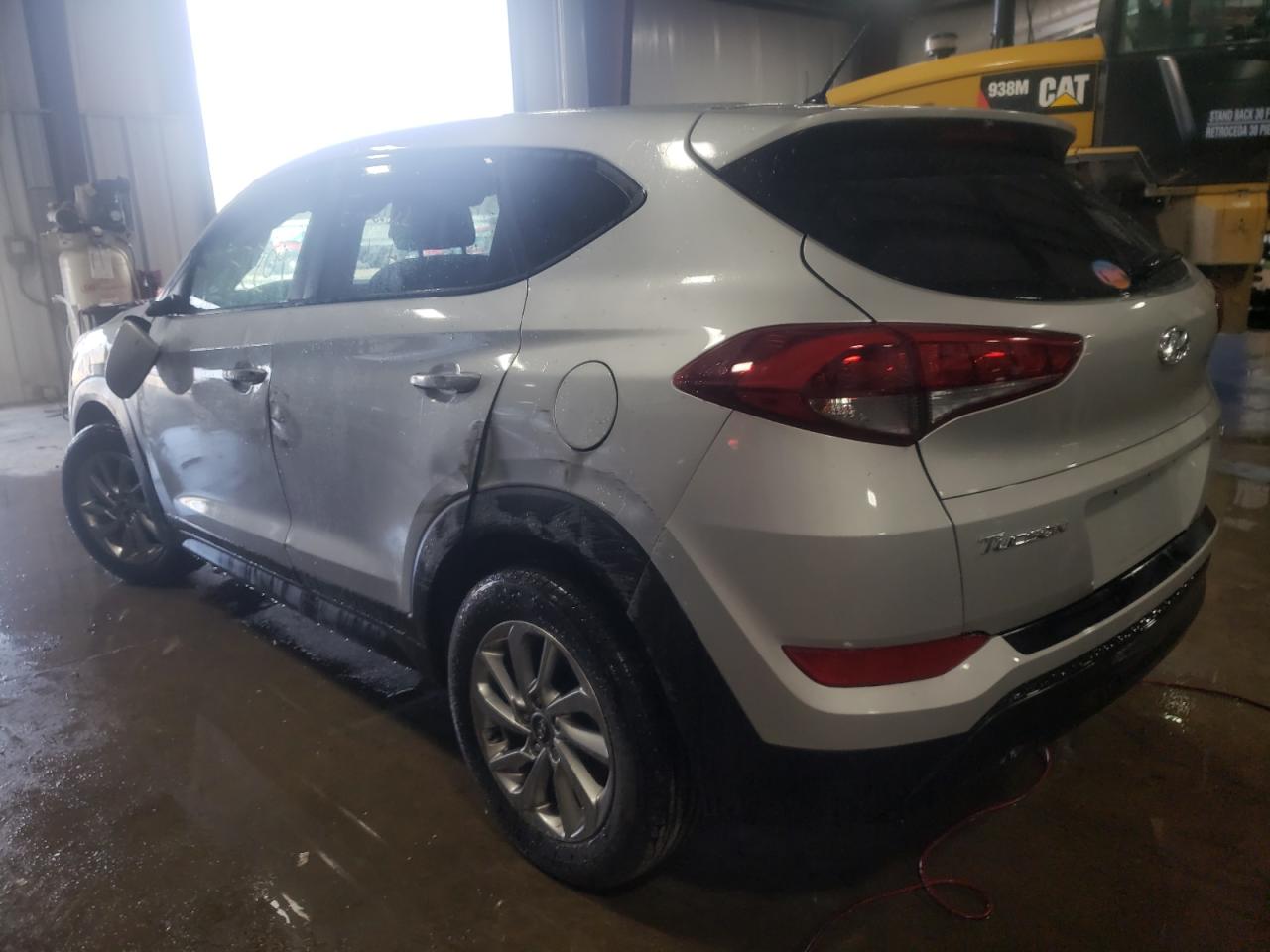 Photo 3 from auction – 2018 HYUNDAI TUCSON SE with VIN KM8J2CA40JU766480