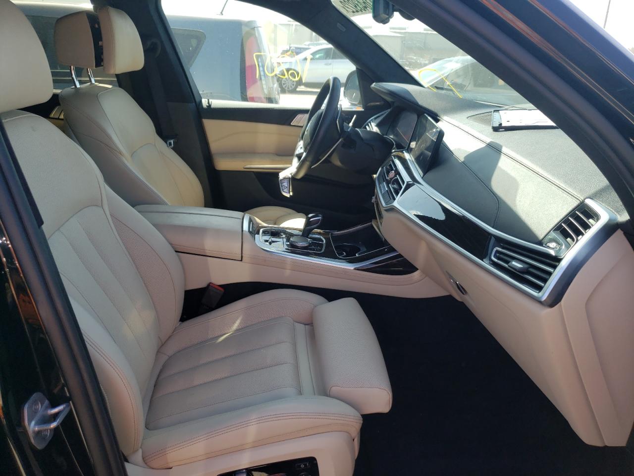 Photo 5 from auction – 2021 BMW X7 XDRIVE4 with VIN 5UXCW2C06M9E85847